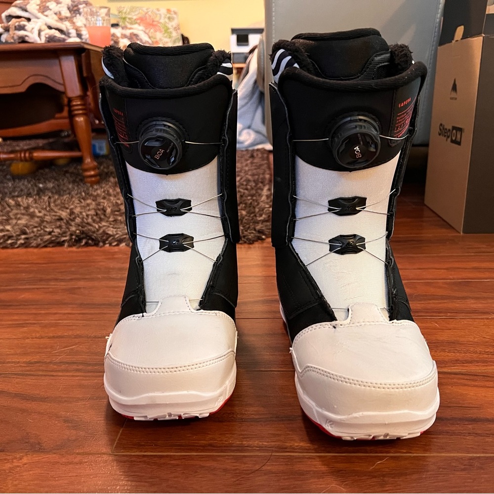 Brand new black and white size 8 women’s K2 snowboard boots